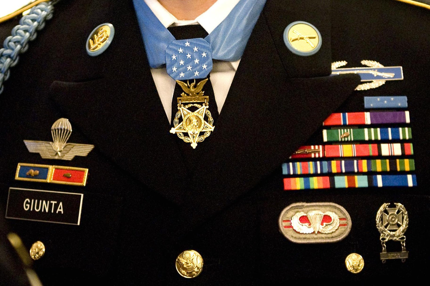 Military Uniform Medals, Ribbons & Qualification Badge Set – Dress Uniform Insignia Collection