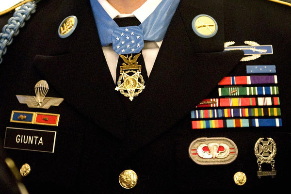 Military Uniform Medals, Ribbons & Qualification Badge Set – Dress Uniform Insignia Collection